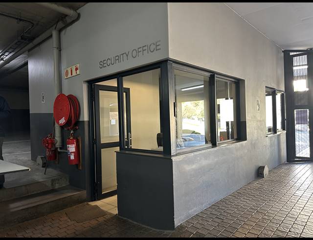 815M² OFFICE TO LET IN SANDTON CENTRAL